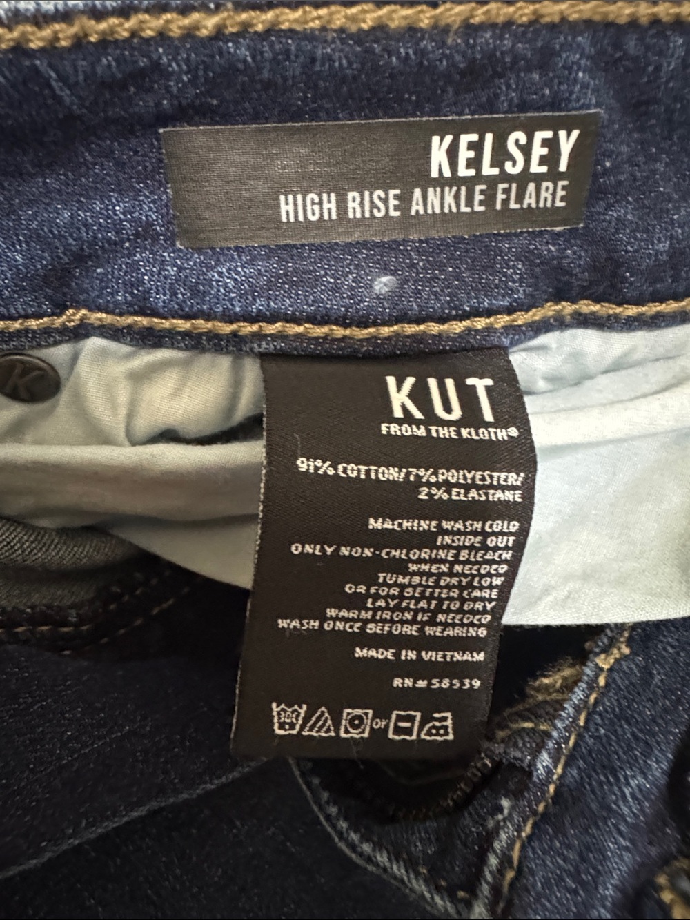 Kut from the Kloth KelseyHigh Rise Ankle Flare with Frayed Hem Jeans - Picture 5 of 15